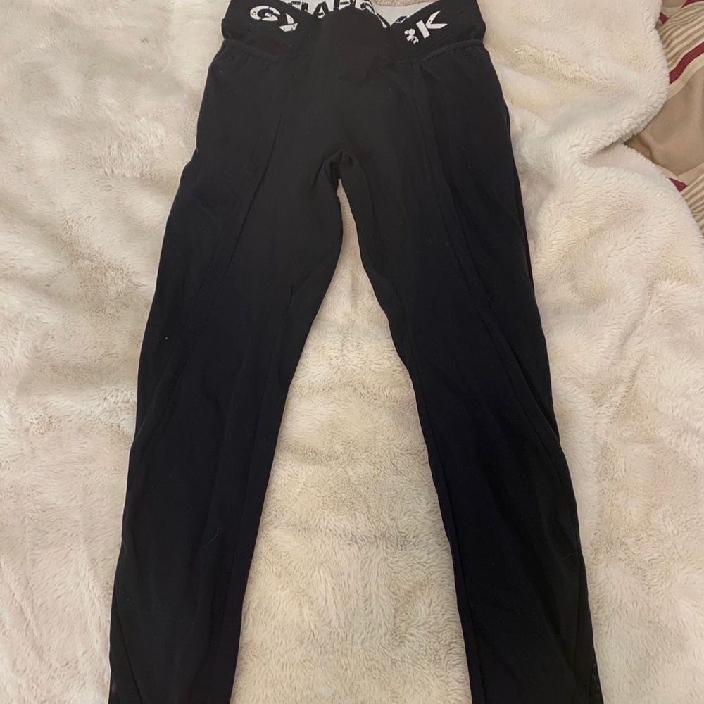 BLACK LEGGINGS